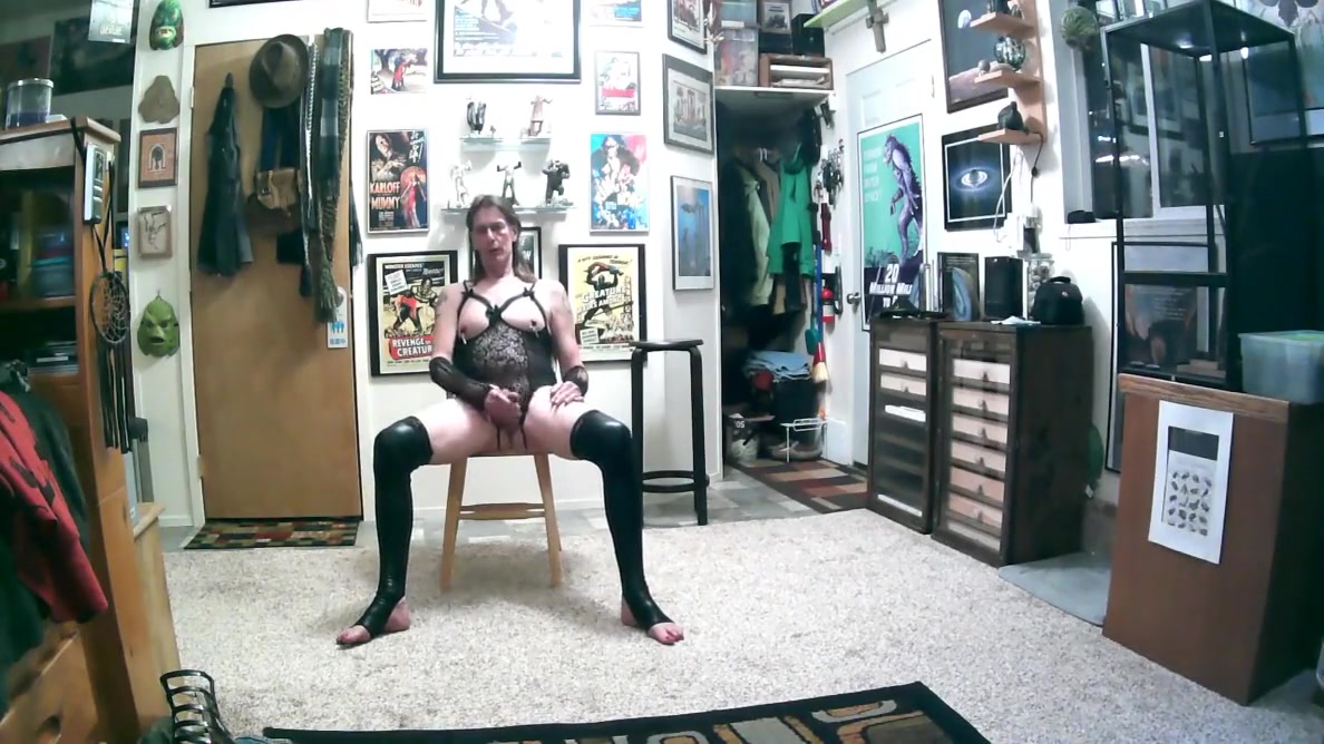 Kevinstockings Pratices Safe Sex With The Camera