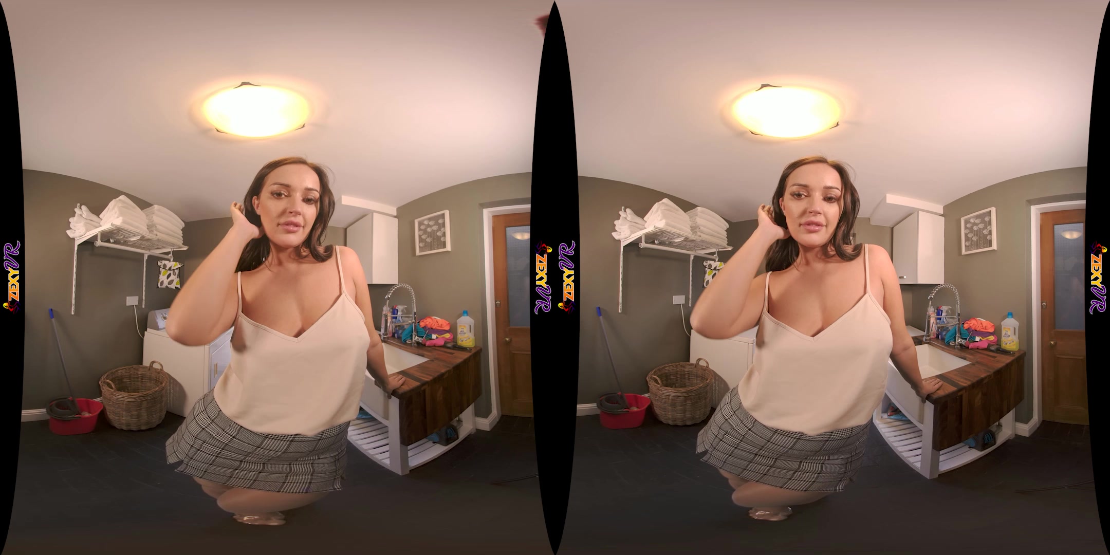 Slippery When Wet featuring Frankie L - ZexyVR