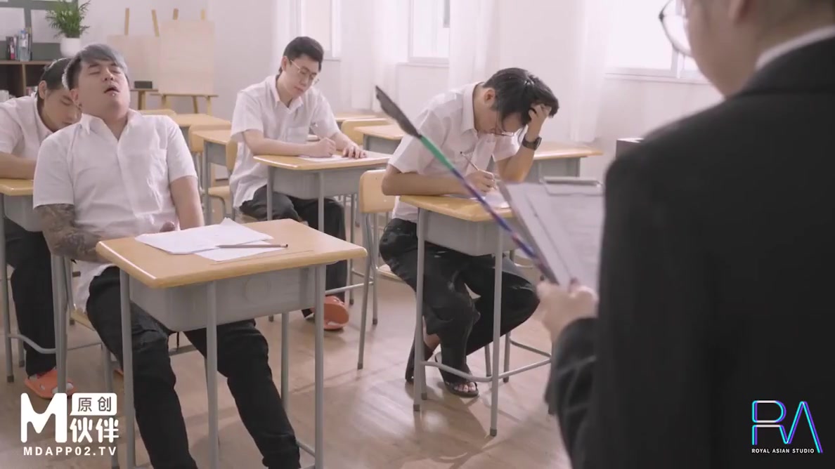 Perfect Assed Asian Teacher Rewards Her Good student 18+ With Pussy Licking And Tit Fucking Lesson