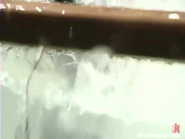 Maya in Waterbondage Video