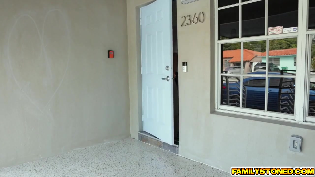 Ebony Step Sis Rides Her Pussy On White Step Bros Thick