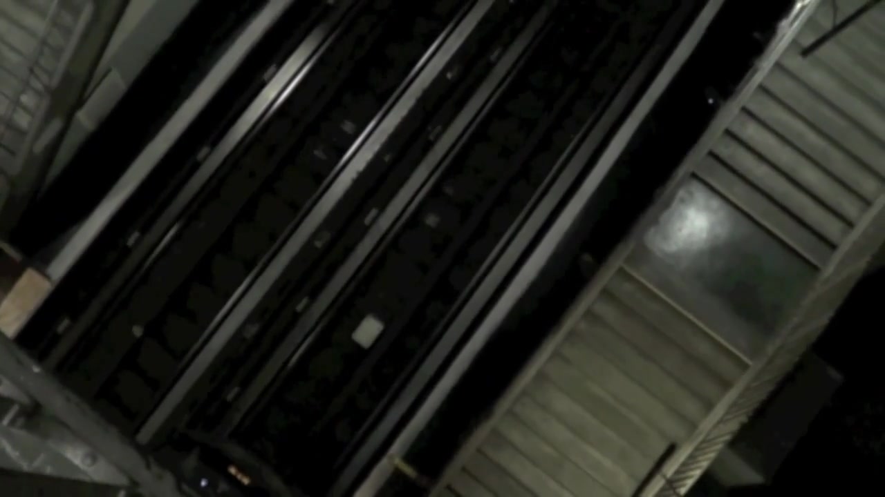 Slut fucked by 2 bad boys in the subway - CrunchBoy