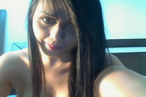 Gorgeous young babe is showing her naughty twathole