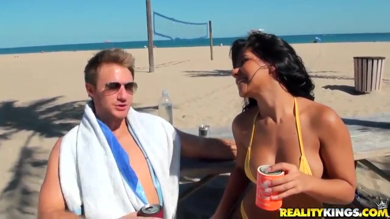 Hottest beach seduction of sexy booty Adriana Leigh!