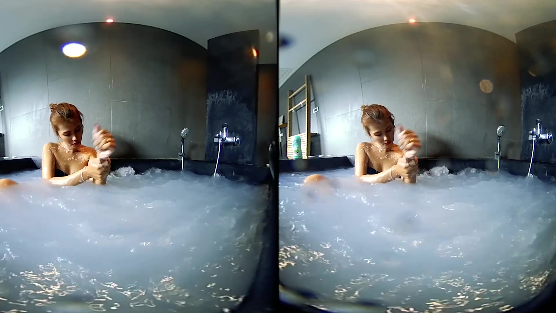 Wet Finger Games In The Whirlpool 3 - VRPussyVision