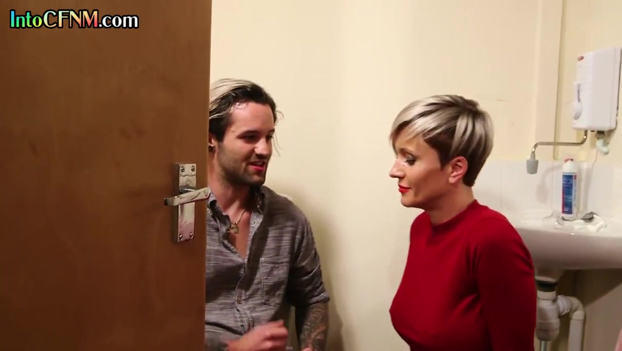 Cockhungry CFNM babe gives HJ to guy