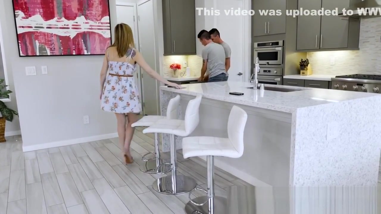 teen 18+ stepsister gets facialized in threeway