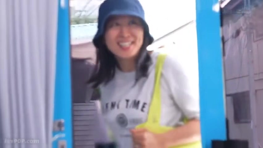 250330美人モデルとして撮影されるママさんe5