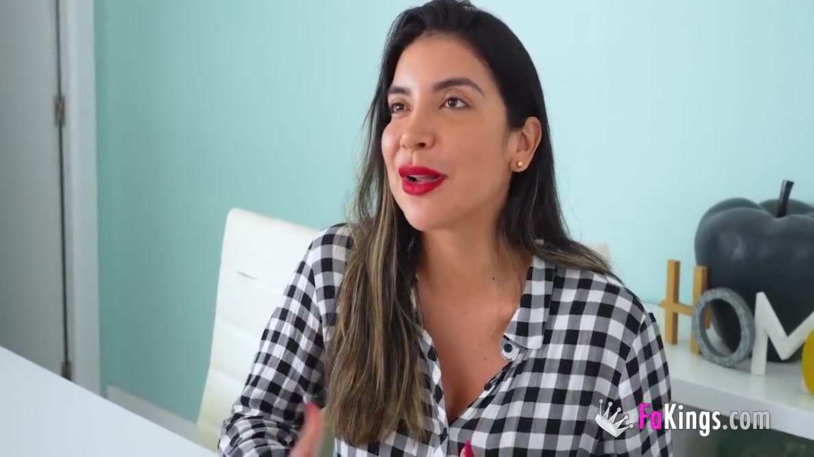 Sexy Red - Our Sexy Latin Stepmommy Daniela Melo Wants To Try A Hardcore Debut !