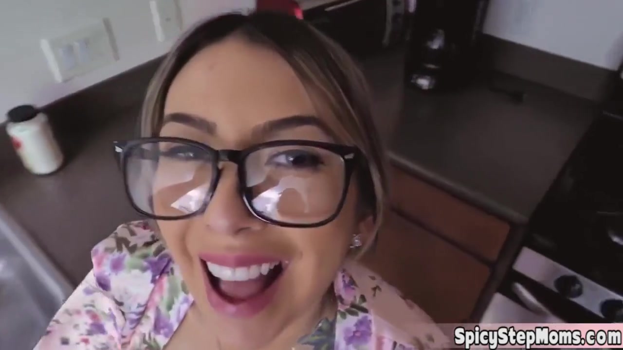 Kat Dior - Geeky Bespecacled Stepmom Gets Fucked In Her K