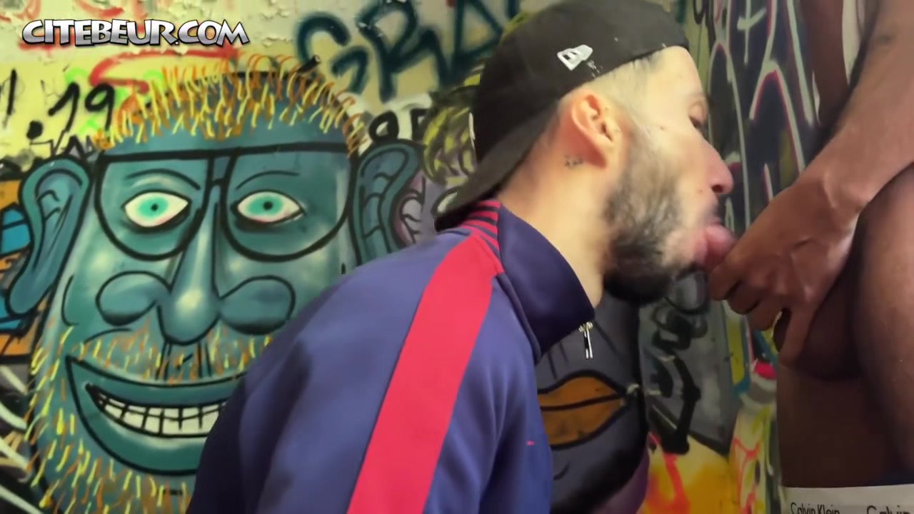 Cocksucking worships hooded arab guy akim