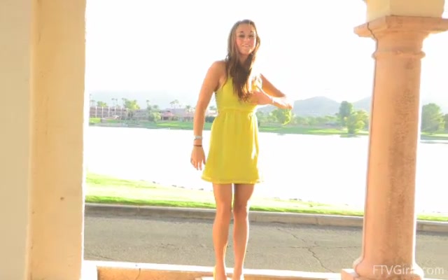 Mary masturbating outside - FTVGirls