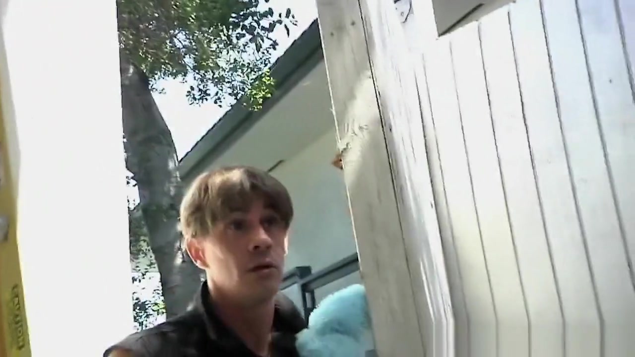 Redhead police shemale anal fucked a slender thief guy