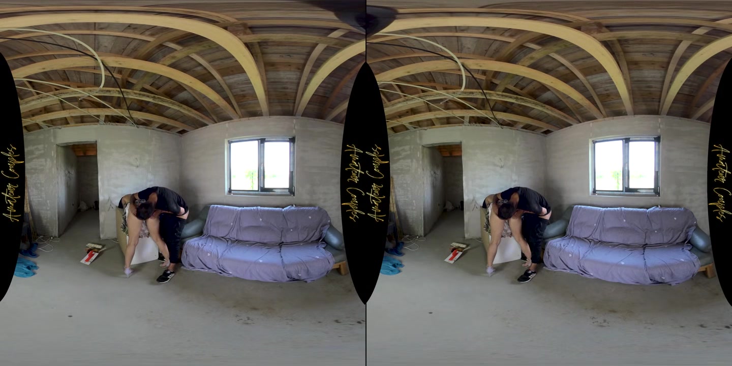 Slutty Teen Getting Nailed By The Contractor - AmateurCouplesVR