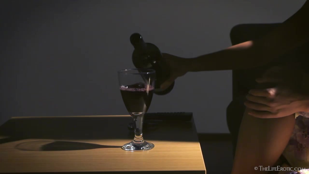 Red Red Wine - Sima B - TheLifeErotic