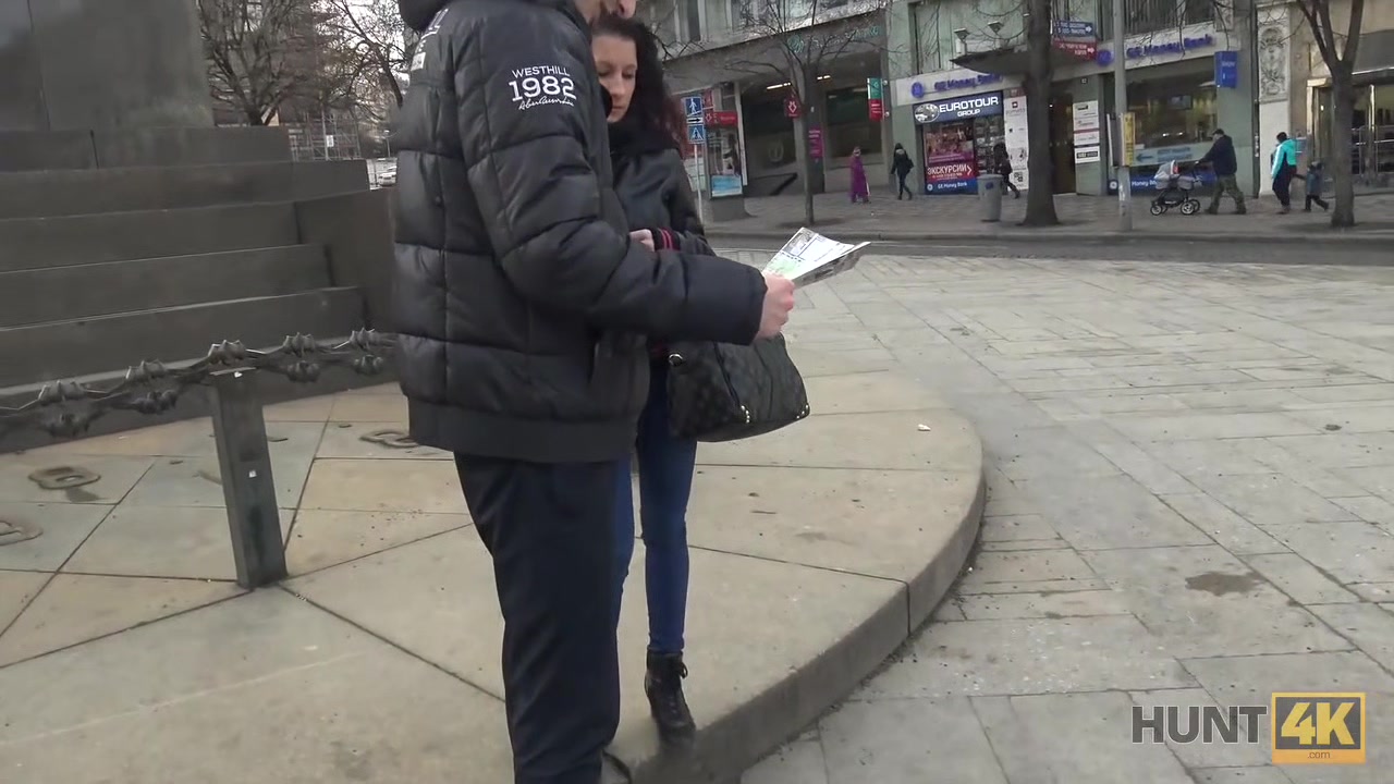 HUNT4K. Money make guy eager to sold his girlfriend's moist cunny