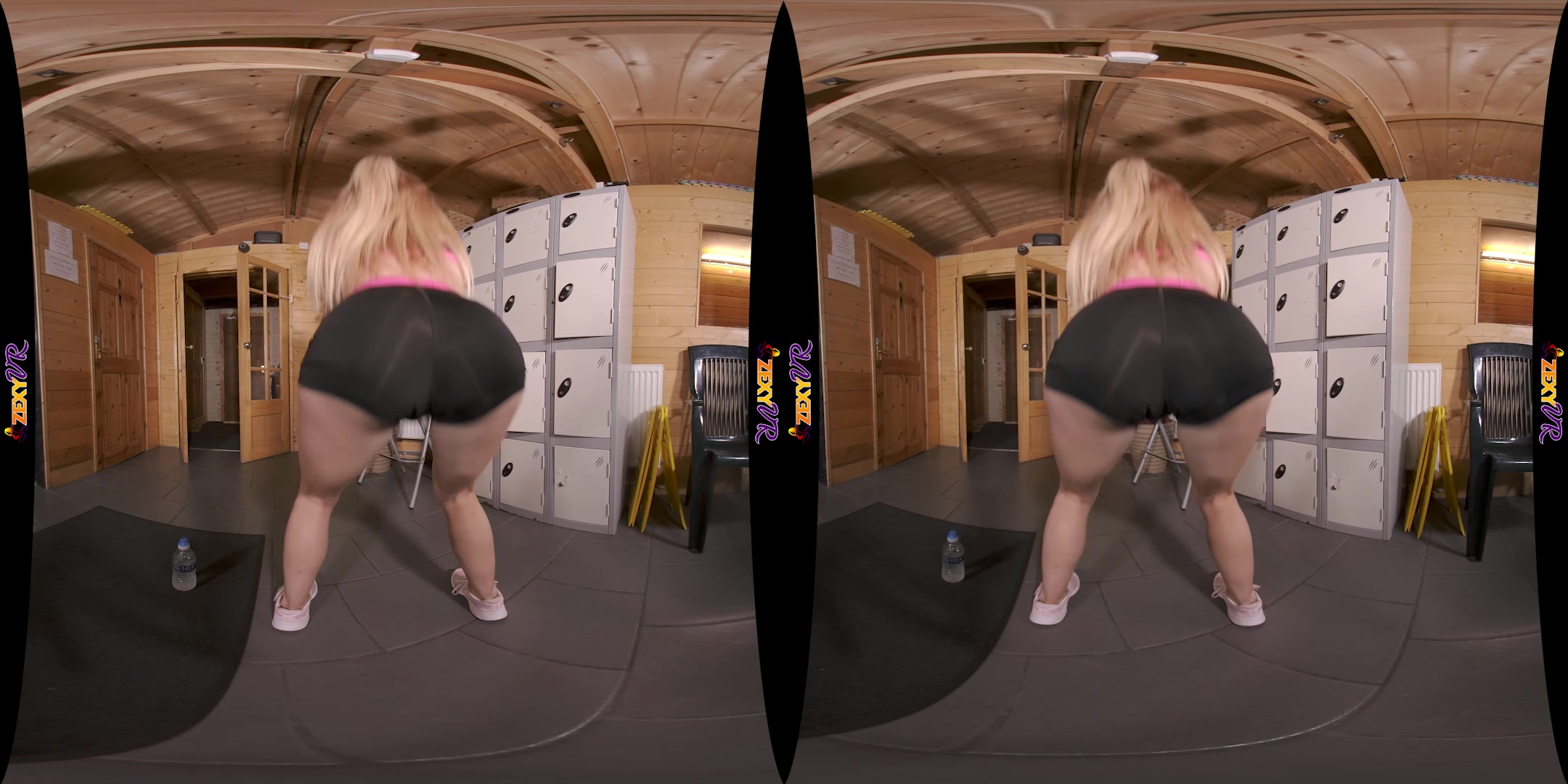 Your Personal Trainer featuring Lizzie - ZexyVR