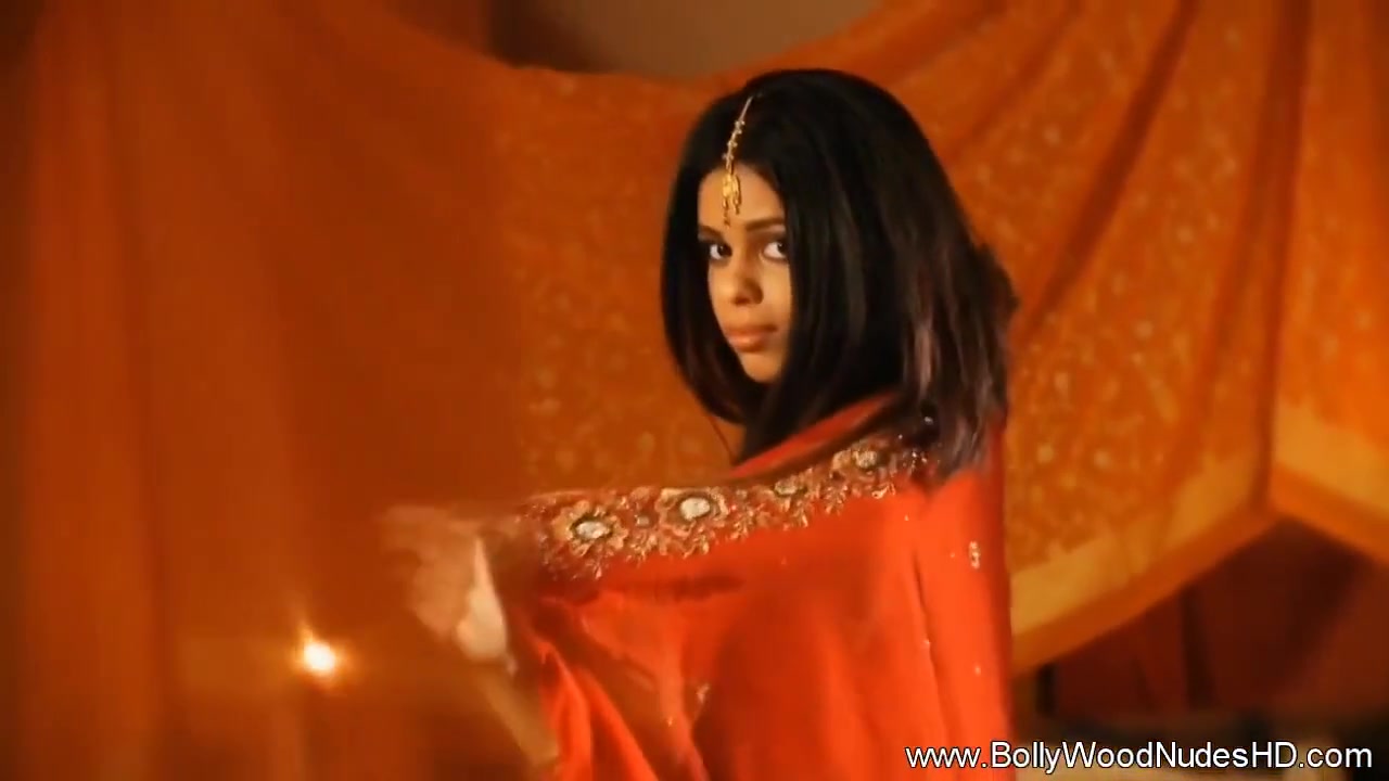 Candlelit Indian Beauty Naked For You