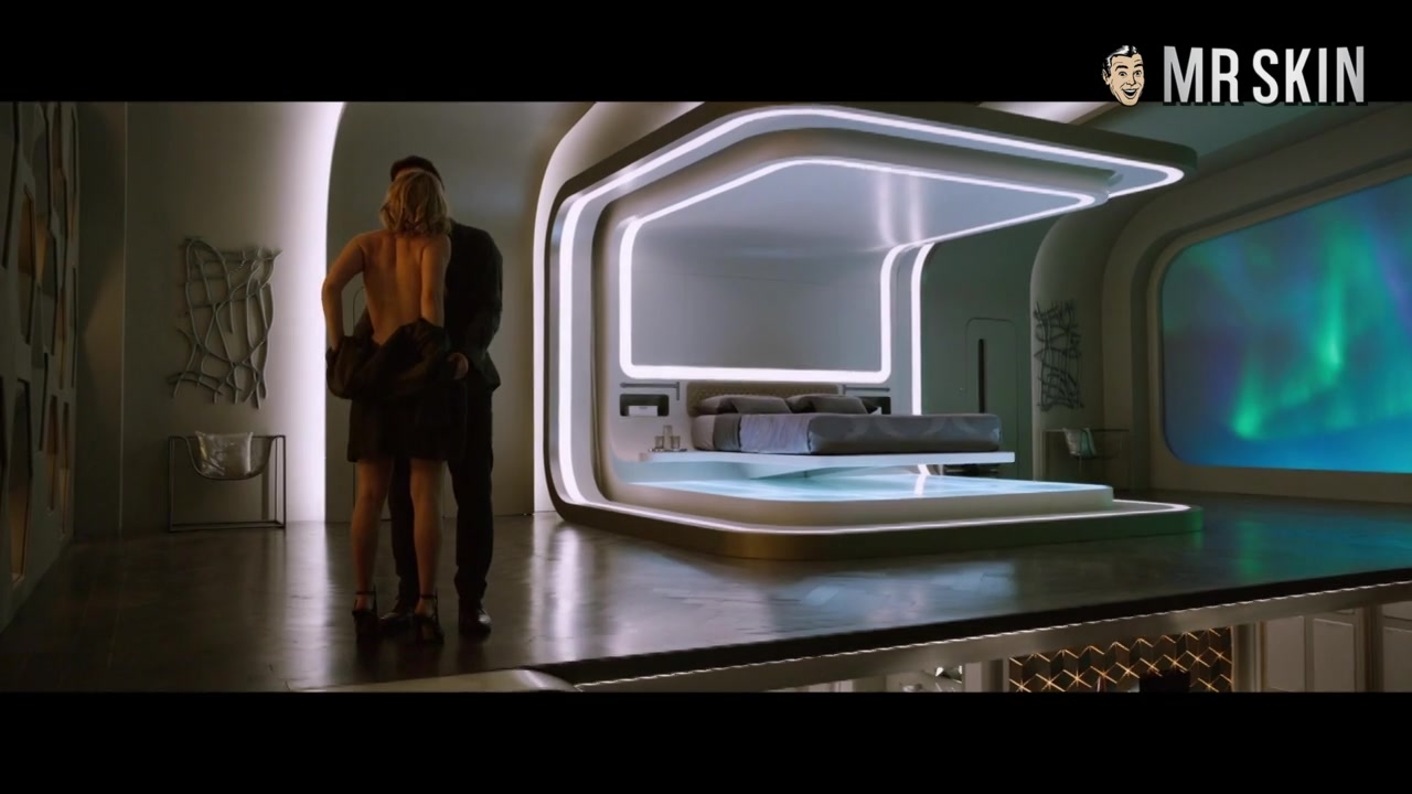 The Best Nudes From This Year's Toronto Film Fes-TIT-val - Mr.Skin