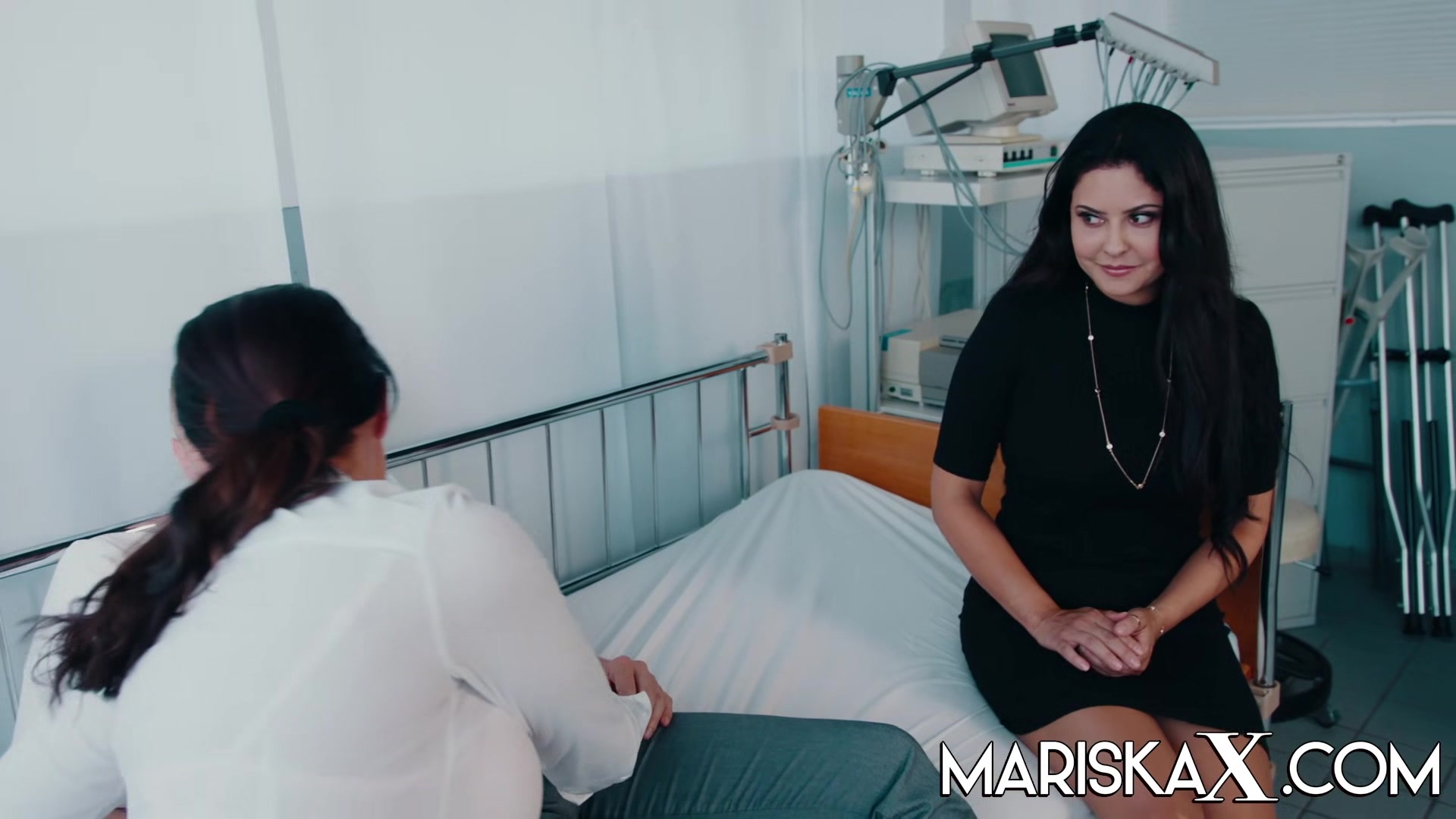 MARISKAX Dacada and Mariska share a big dick