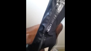 Smashing daddys BBC with my High Heels