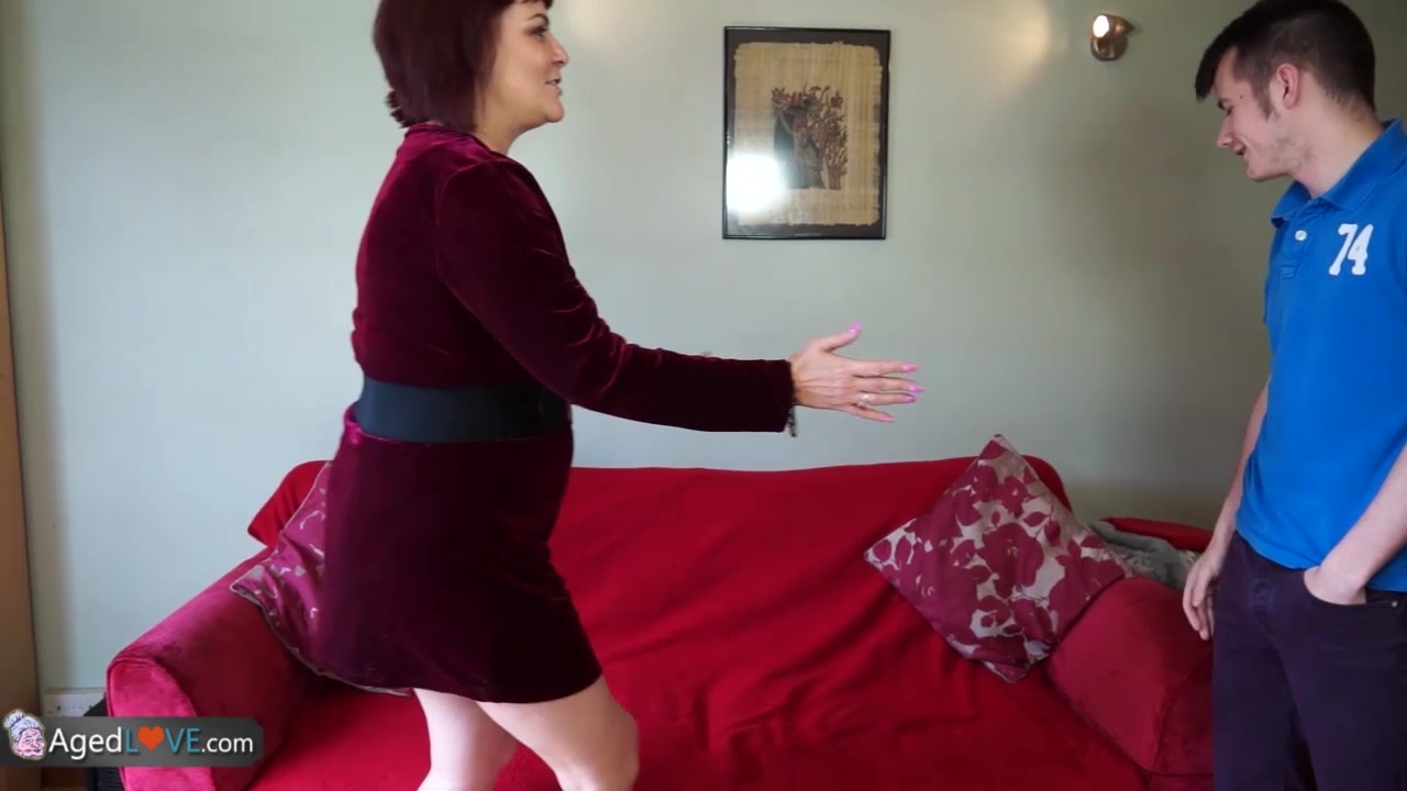 Mature chubby Christina and Sam Bourne together