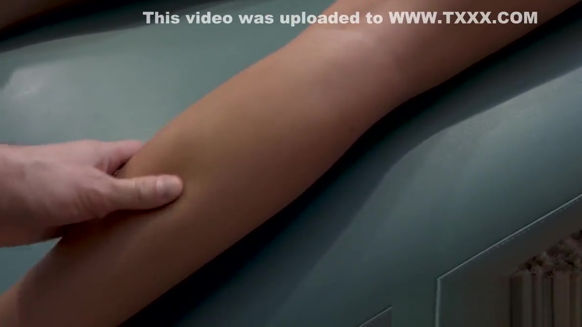 PropertySex - Stressed out landlady receives massage