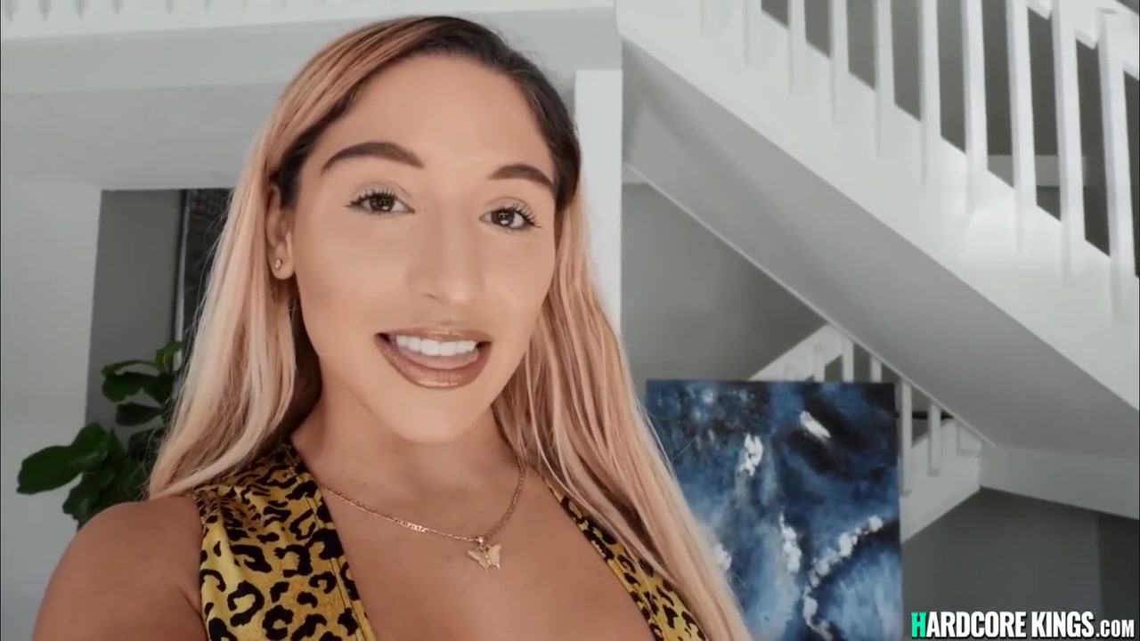 Hot Ass Blonde Spinner Fucks Huge Cock