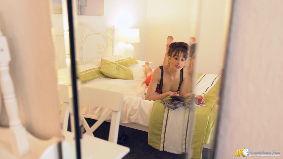 Jenny in Step dad's Pervy Friend - DownblouseJerk