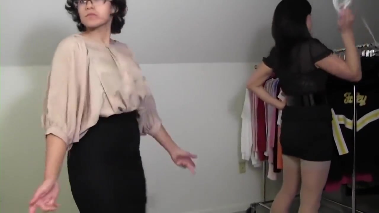 Sexy Sahrye Bound And Humiliated By Dixie