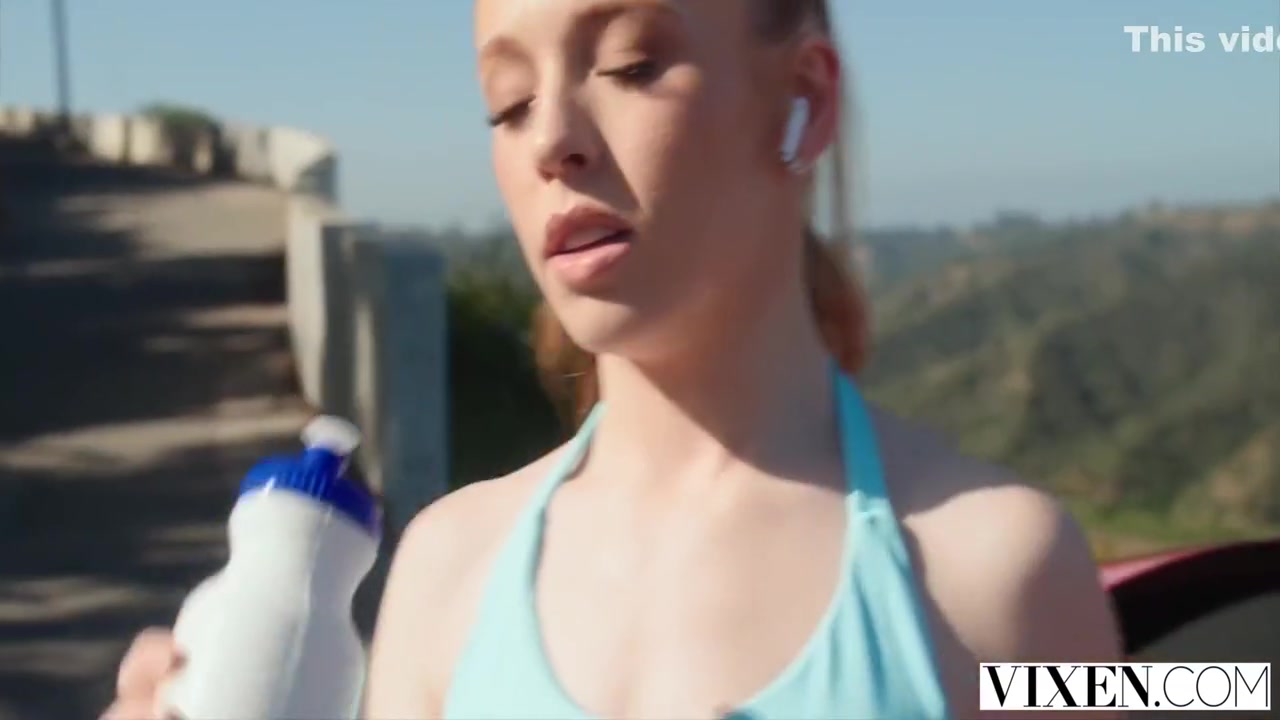 Sky Wonderland, Dan Damage And Madi Collins In Blonde Baddie Shares Boyfriend With Tiny Redheaded Bestie