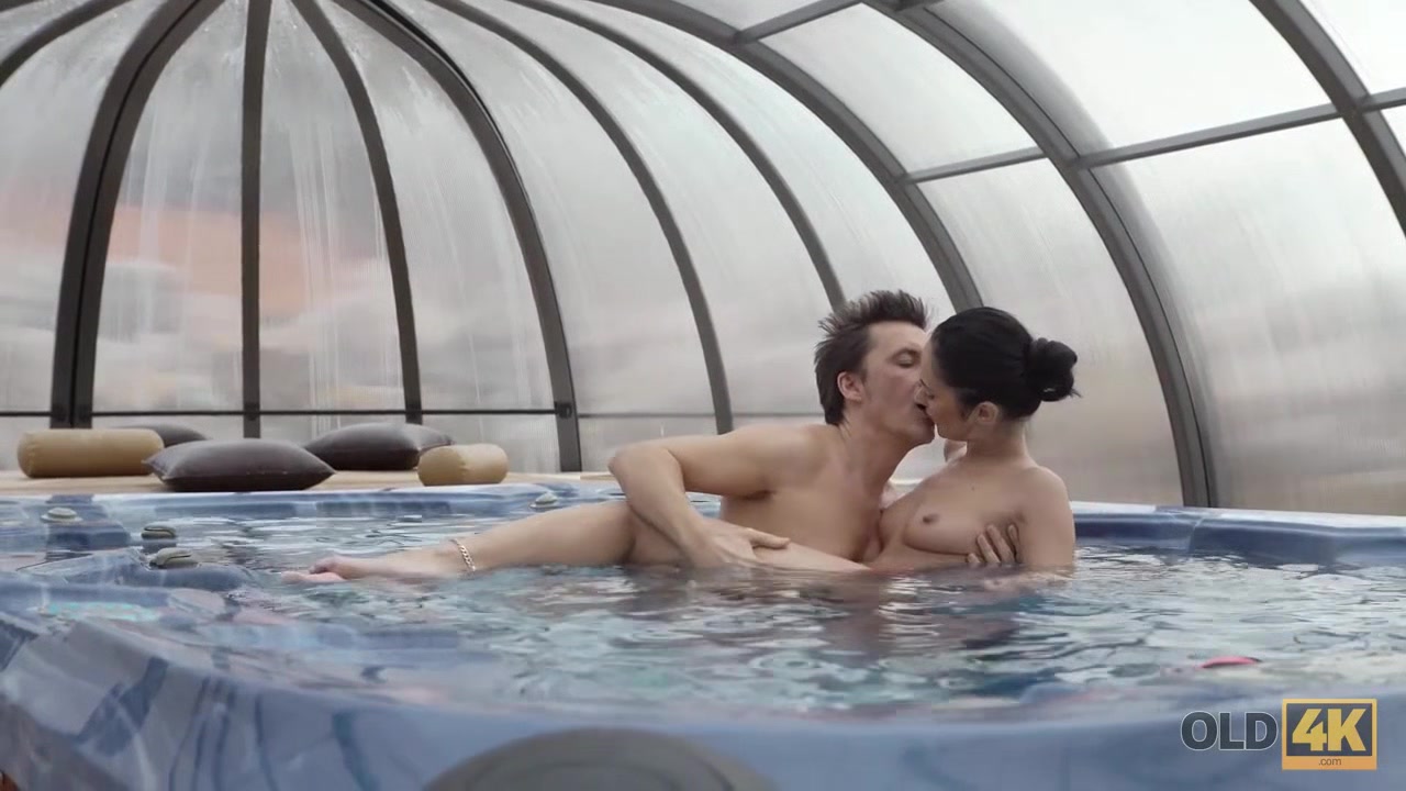 OLD4K. Dirty games started by young lassie Angie Moon and old BF in jacuzzi