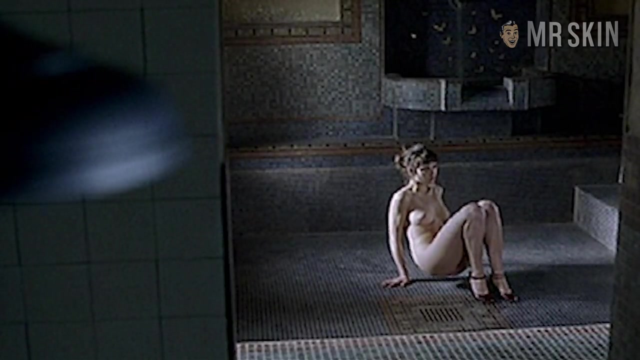 19-Year-Old Liv Tyler and Jamie Lee Curtis' HUGE Boobs - Mr.Skin