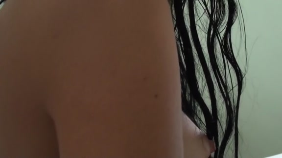Babe suck at the beach