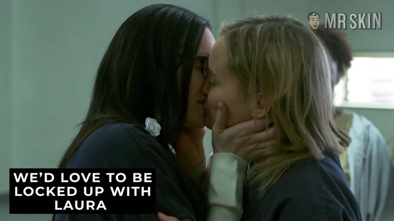 Battle of the Babes: Laura Prepon vs. Taylor Schilling - Mr.Skin