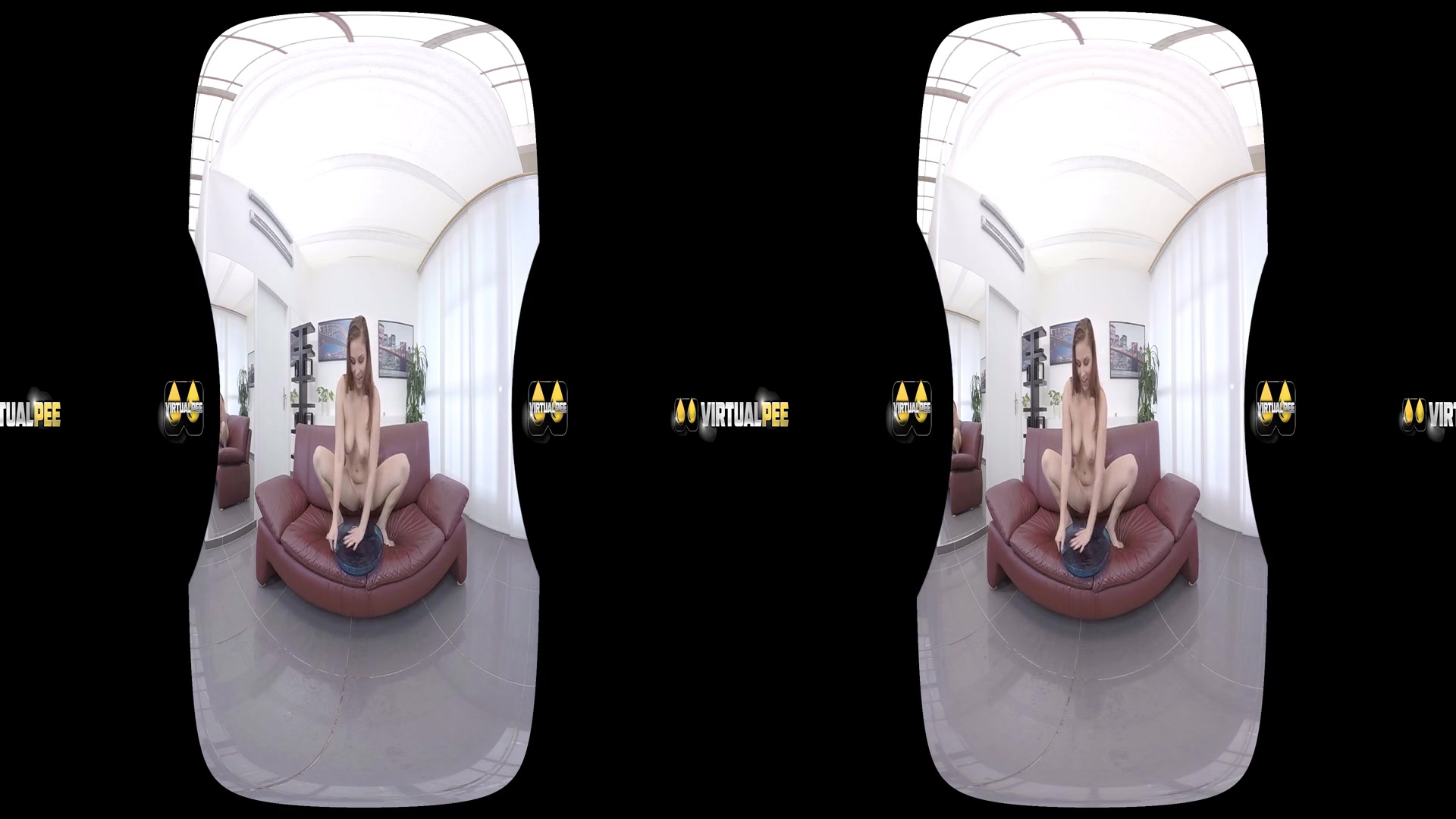 Antonia Sainz in Piss Play Fingering with Antonia Sainz - VirtualPee