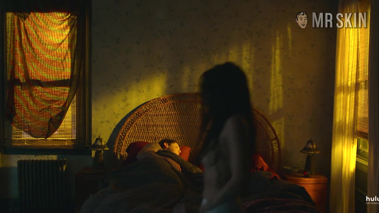 ZoГ« Kravitz High Fidelity Beams, We Real Sex, And More - Mr.Skin