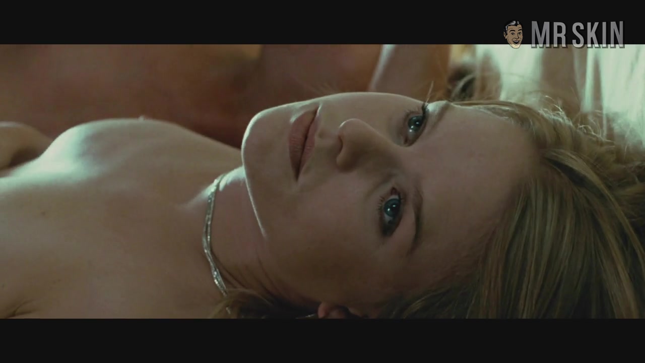 Replicas' Alice Eve Shows Us Her Apples - Mr.Skin