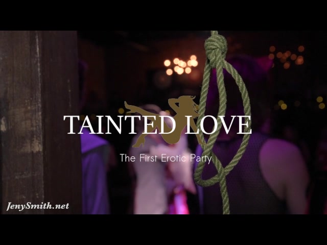 Jeny Smith goes naked at sex party