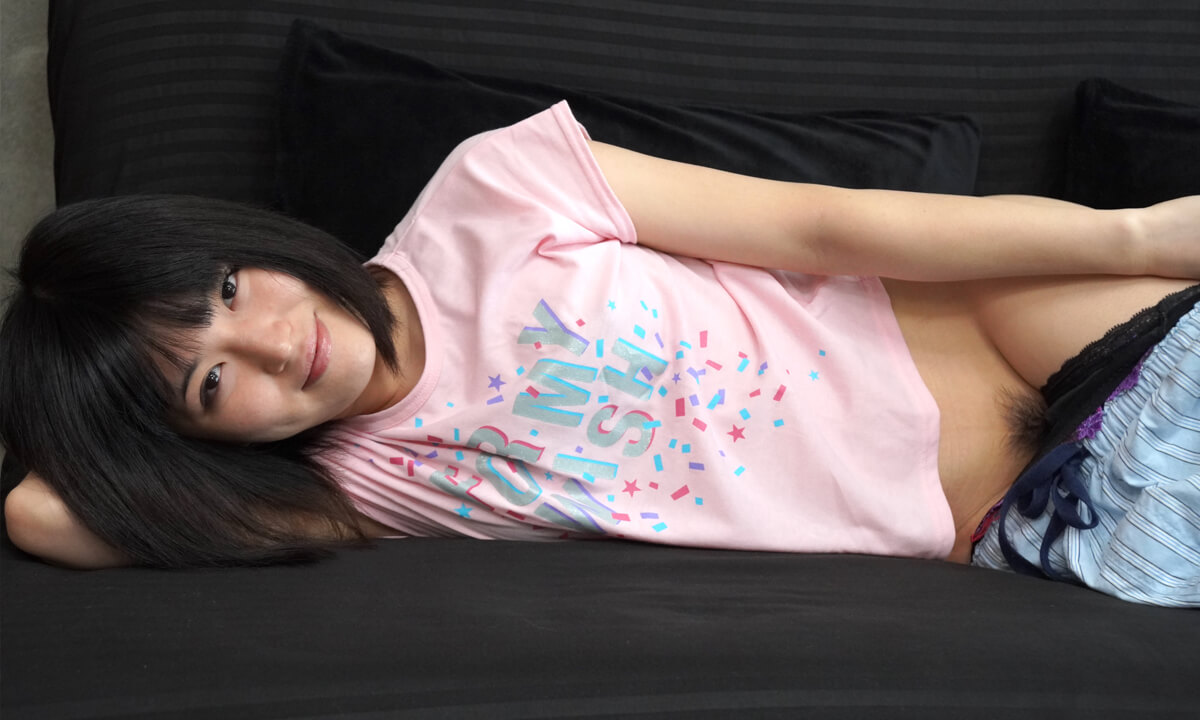 Mimi - Barging In On Lil' Stepsister - SexLikeReal