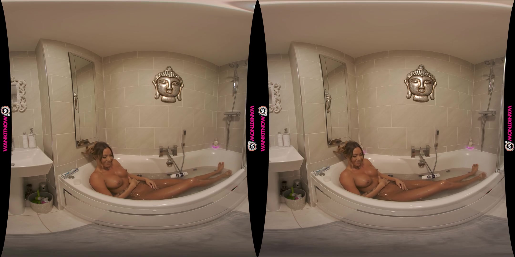 Wank And Watch - British Babe Playing in the Bathtub for You
