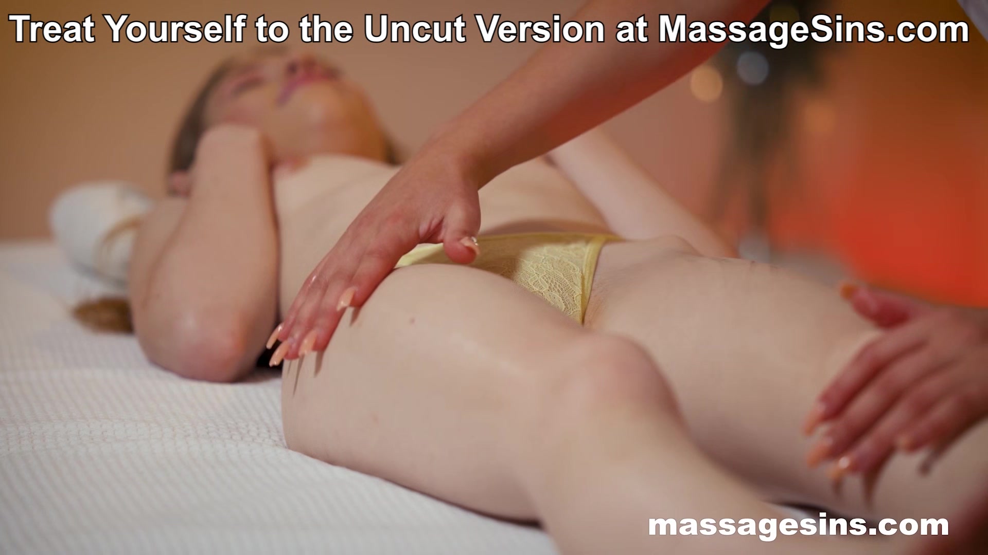 Masseuse Rubs me in all the Right Places! Maya Sinn & Asandra Dewy for MassageSins