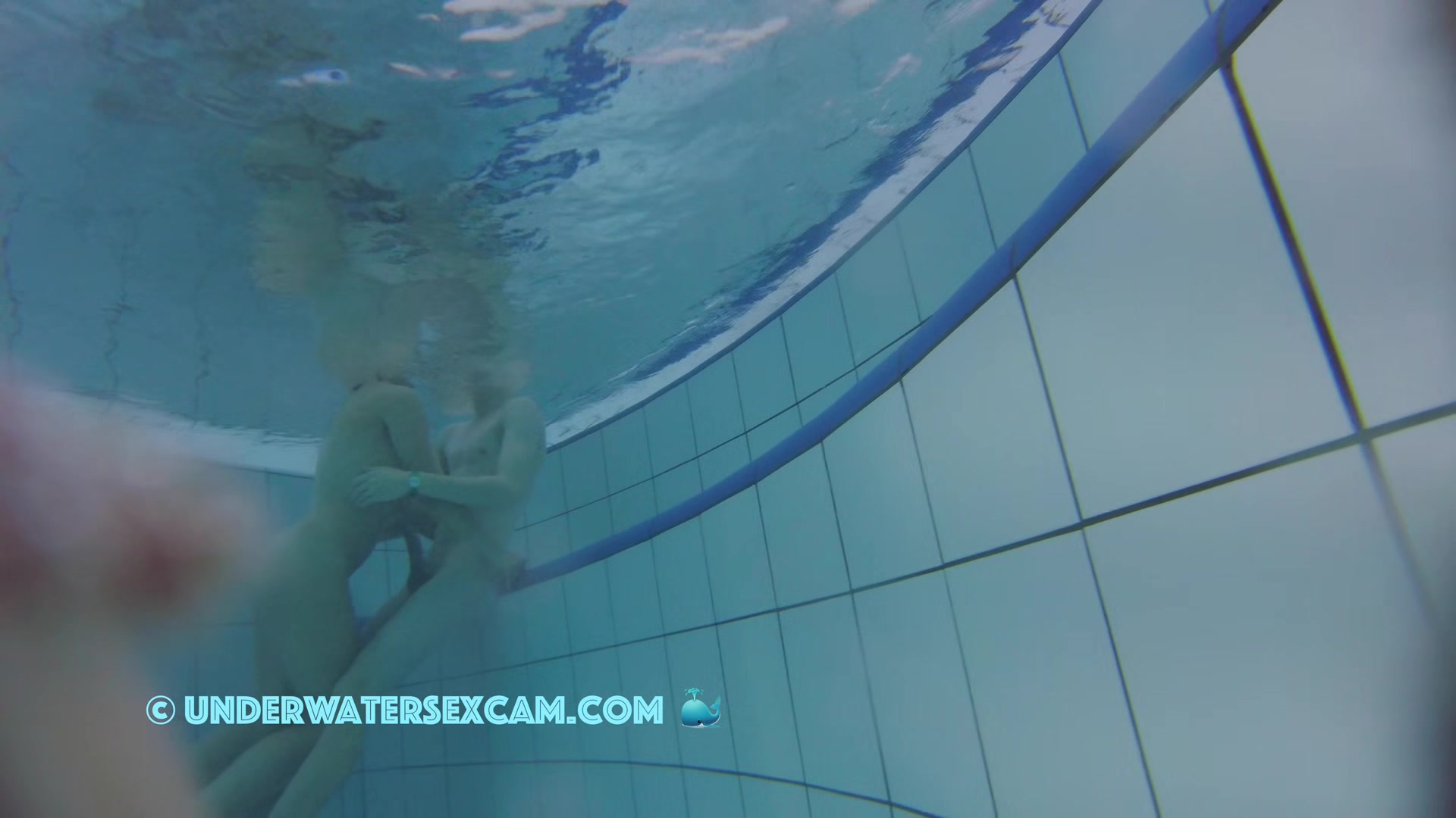 teen 18+ ***couple fucks nude underwater for the first time