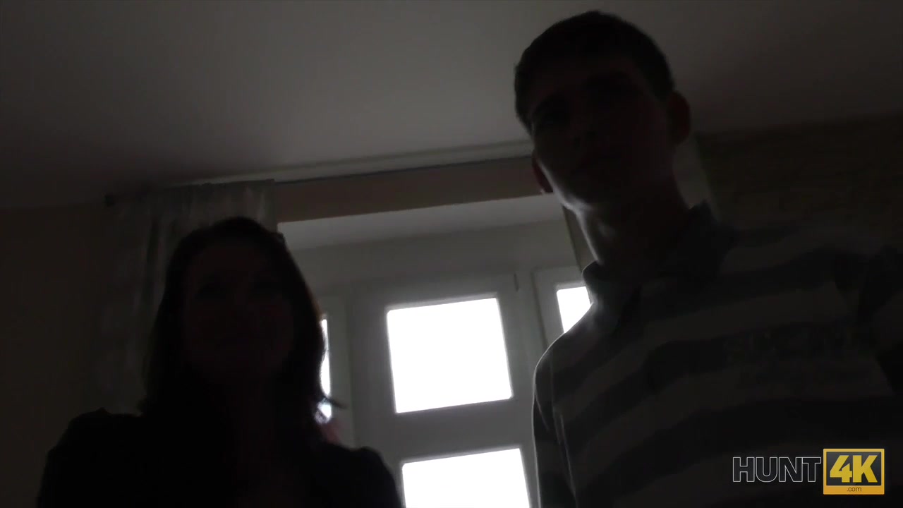 HUNT4K. guy fucking a hot chick in front of her bf