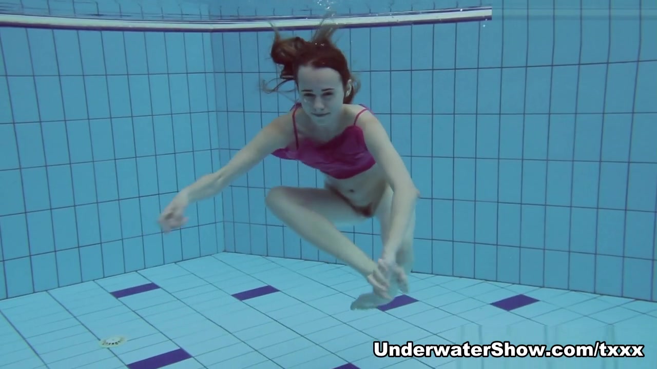 Anna Netrebko Video - UnderwaterShow