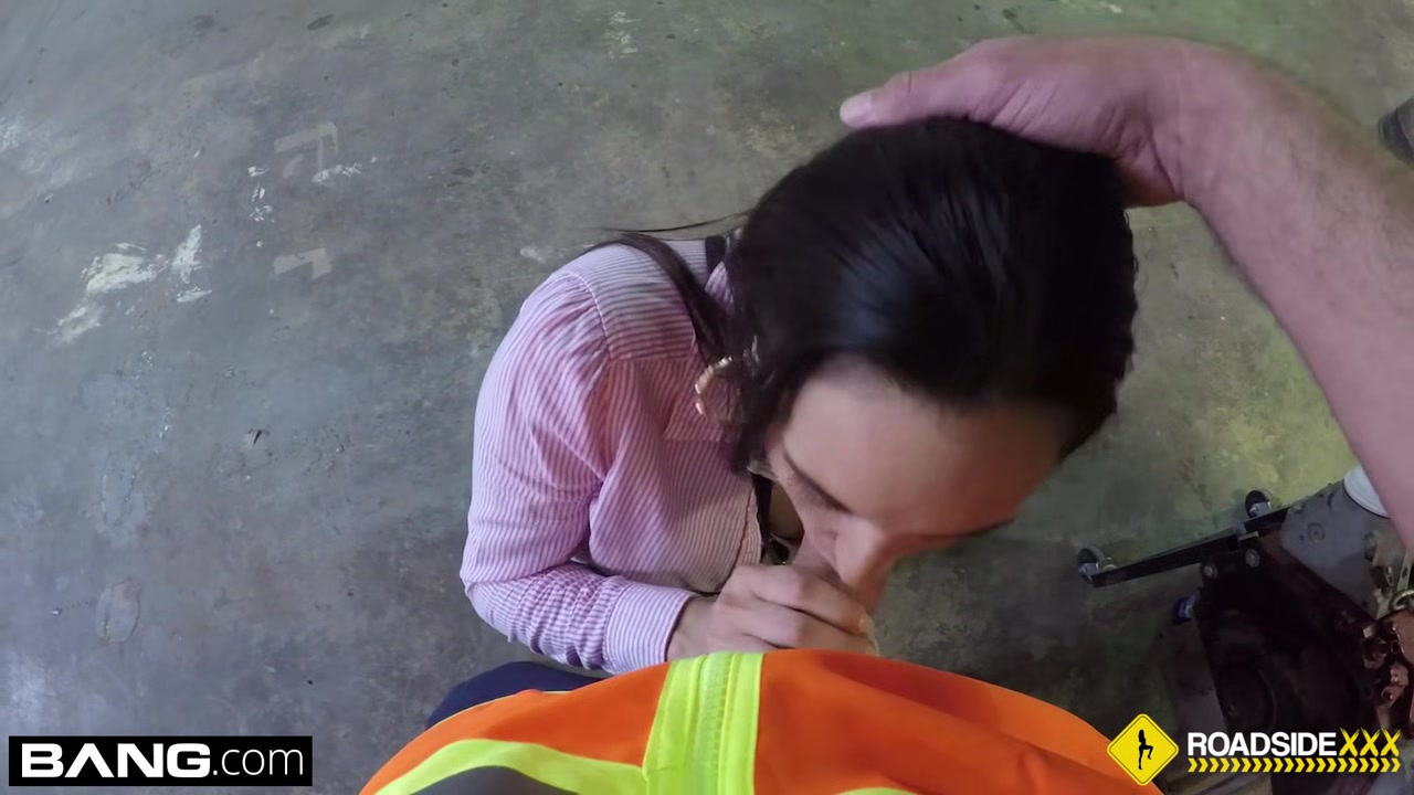 Roadside - Alexandra pays her tow bill with a blowjob & sex