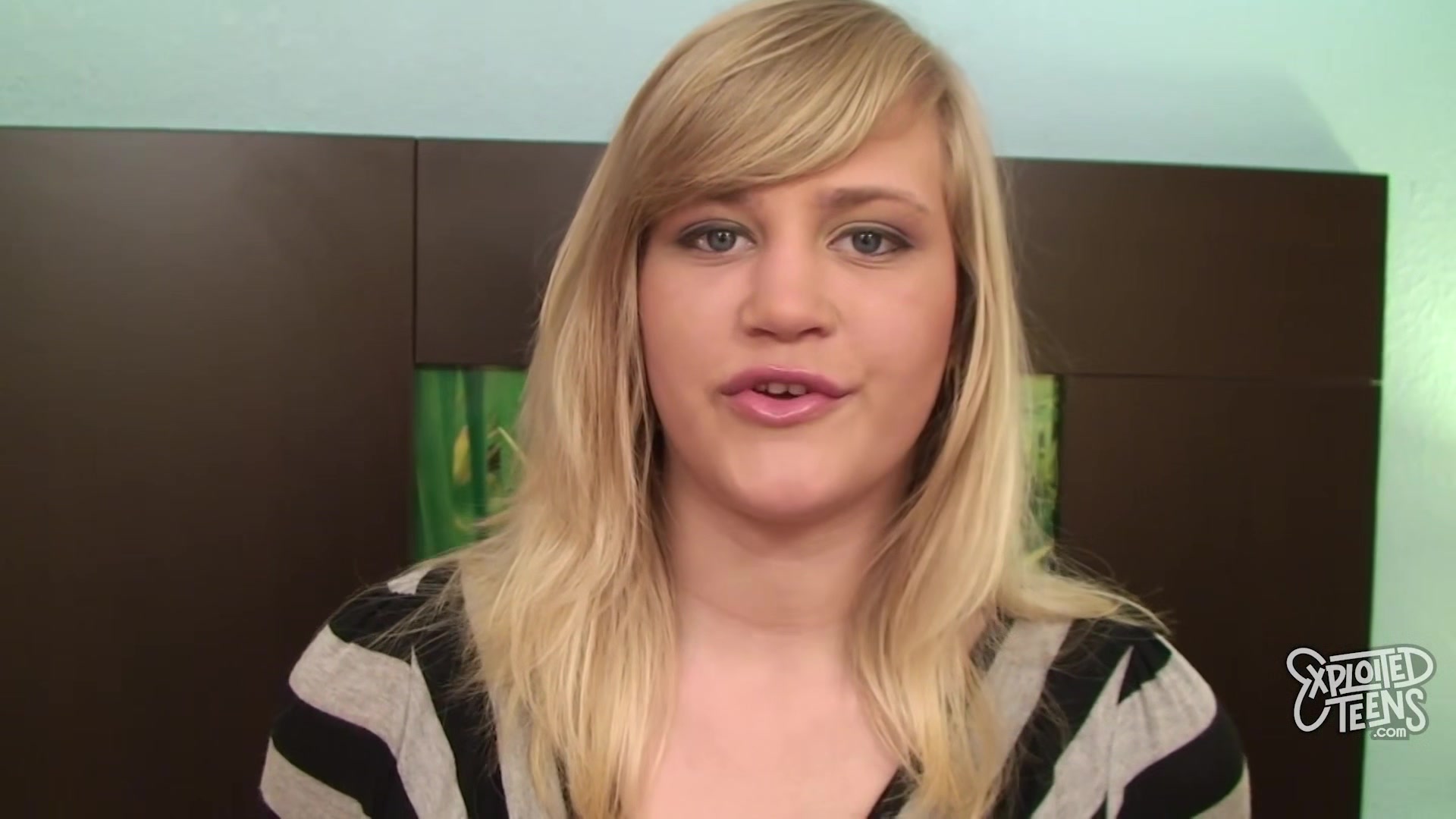 Brand New 18 Yr Old Blonde Gets Creampied
