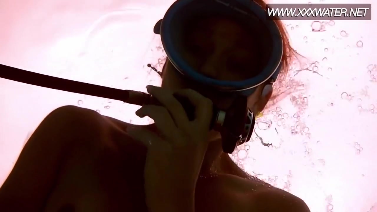 Beautiful Underwater With Minnie Manga