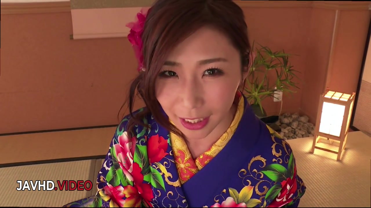 Steamy JAV Star in Kimono Gives Irresistible Japanese Blow Job On Cam
