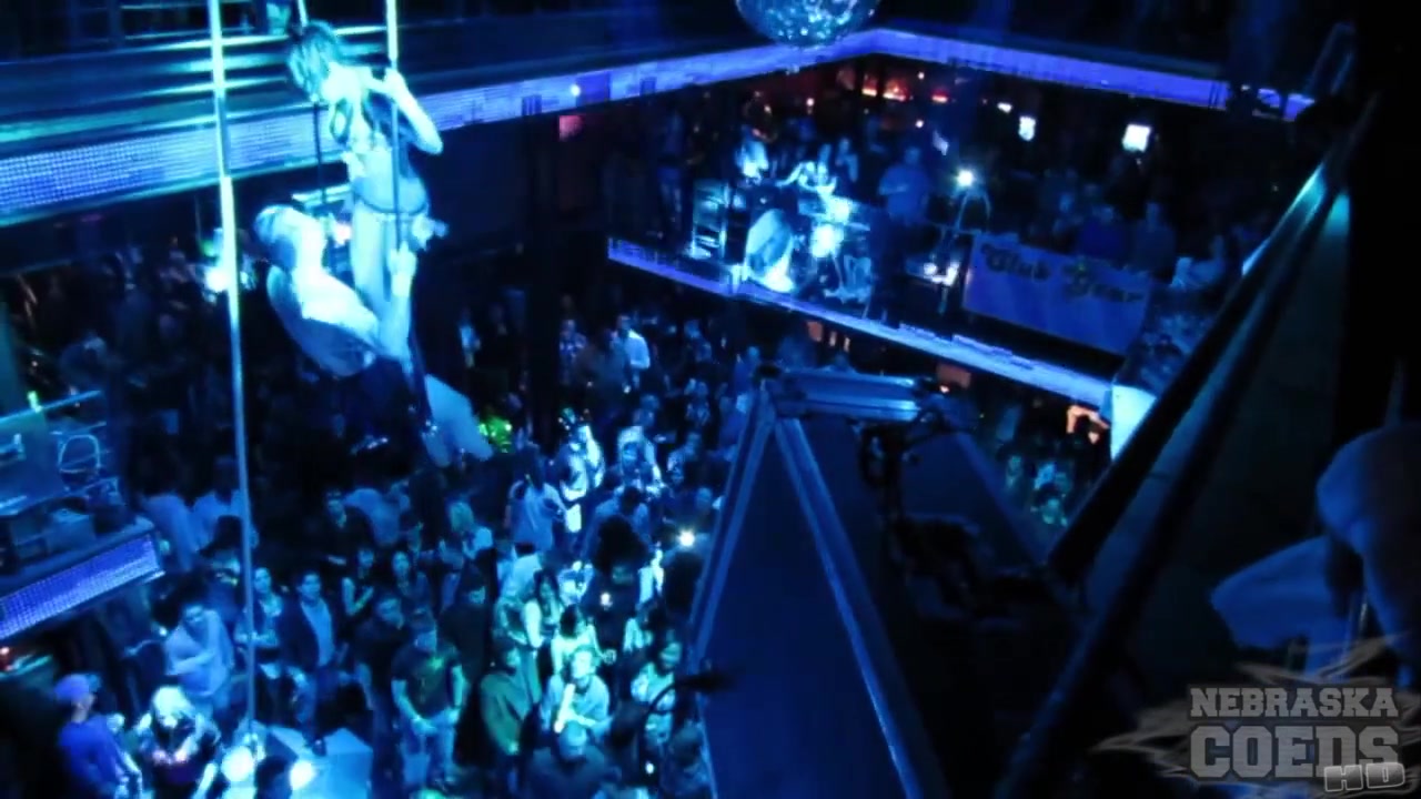 Sexcon Stripper Pole Dancing Party In Chicago - NebraskaCoeds